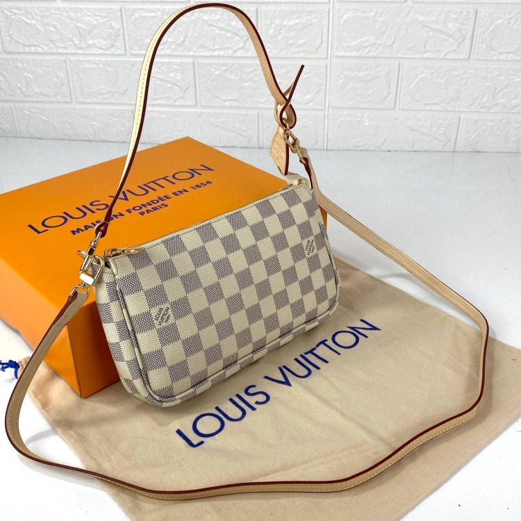 LOUİS VUİTTON POCHETTE ACCESSOİRES AZUR PREMİUM